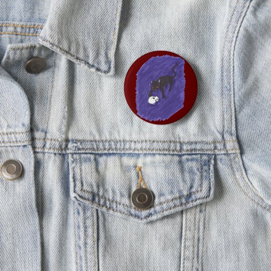 Kat en schedel ronde button 5,7 cm (In situ)
