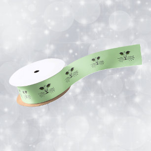 Kat Face Green Eyes Whiskers Lint