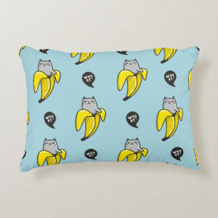 Kat in bananen accent kussen