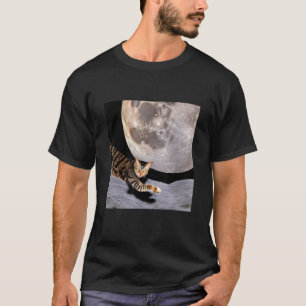 Kat In De Buitenruimte Schattige Kitten Kitty Vree T-shirt