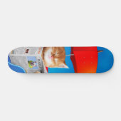 Kat in de krant leest de krant skateboard (Horizontaal)