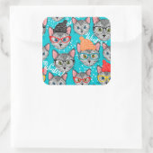 Kat in de pet vierkante sticker (Tas)