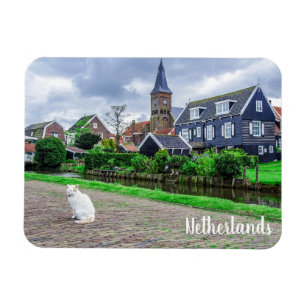 Kat in het traditionele vissersdorp magneet
