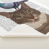 Kat met duif op kop sherpa deken (3/4)