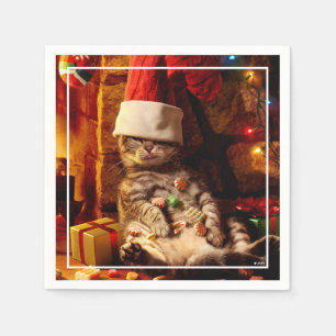 Kat met stop op kop servet