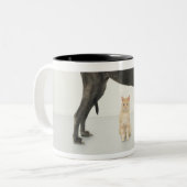 Kat onder Great Dane Tweekleurige Koffiemok (Voorkant links)