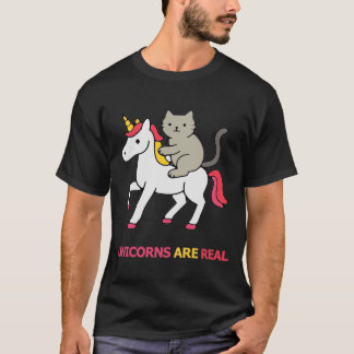 Kat op een eenhoorn rijdend t-shirt