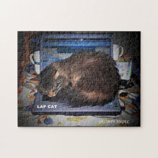 Kat op een laptop introduceren of uw eigen laptop  legpuzzel (Horizontaal)