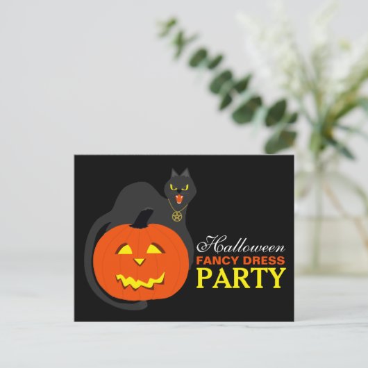Kat op Pumpkin Halloween Fancy Dress Party Invite Uitnodiging Briefkaart (Staand voorkant)