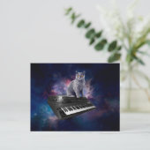 Kat op synthesizer in de ruimte briefkaart (Staand voorkant)