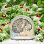 Kat opgekruld slapen op quilt schattig gezellig sneeuwbol (Kerstmis)