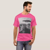 Kat Selfie met UFO T-shirt (Voorkant volledig)