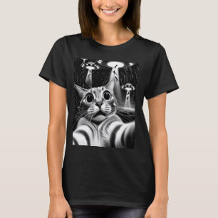 Kat UFO Invasion Grappige Kat Meme Retro Alien Kat T-shirt