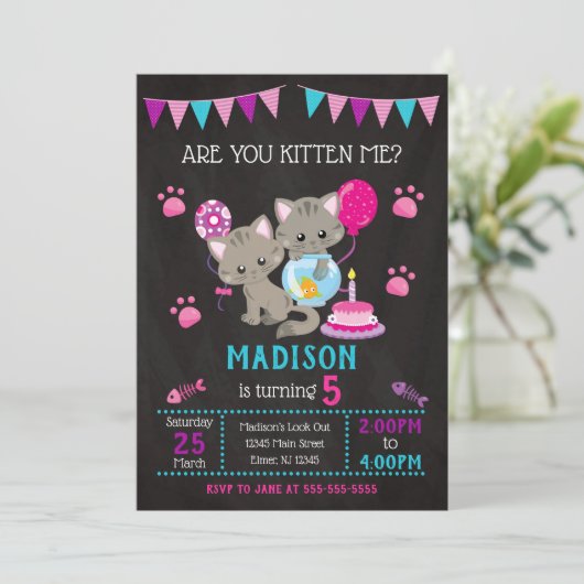 Kat Verjaardag Uitnodiging / Meisje Kitten Party (Staand voorkant)