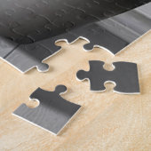 Kat zit op het toilet, kat leest nieuws legpuzzel (Zijkant)