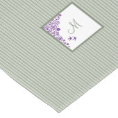 Katoentsenbandje Paarse Floral Script Monogram Medium Tafelloper (Hoek)