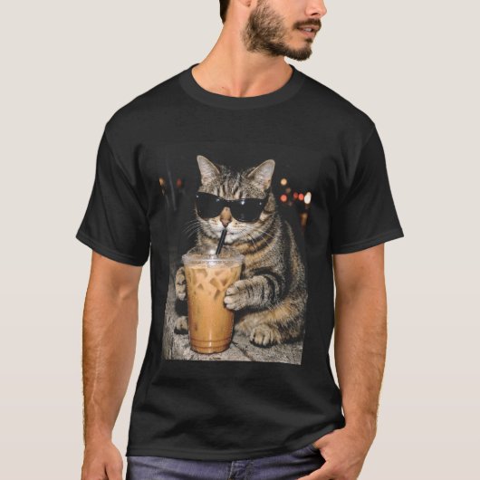 Katten die Iced Coffee drinken Funny Cat Meme T-shirt (Voorkant)