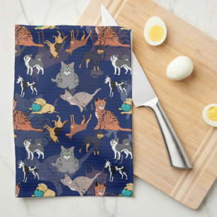 Katten en honden patroonontwerp op blauw theedoek
