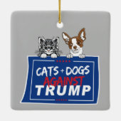 KATTEN EN HONDEN TEGEN TRUMP KERAMISCH ORNAMENT (Achterkant)