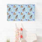 Katten in doos en melkdruppels op blauw spandoek (Insitu)