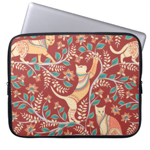 Katten met sierplanten, takken met bloemen en blad laptop sleeve