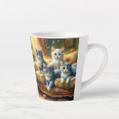 Katten op de bank - leuke scène in  look latte mok (Rechts)