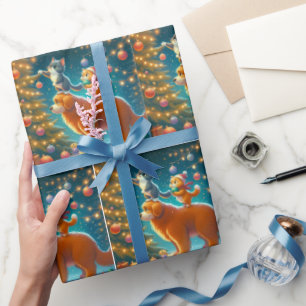 Katten staan op hond om kerstboom te versieren cadeaupapier