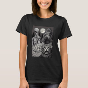 Kattenpizza Nacht Alien Bigfoot Maneschijn Kampere T-shirt