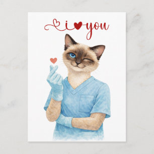 Katverpleegster met mini-hart dat liefde stuurt briefkaart