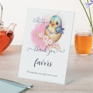 Kawaii Egg Bird Elegante Floral Baby shower Favors Reclamebord Met Voetstuk