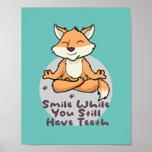Kawaii grappige vossen glimlachen en yoga doen poster