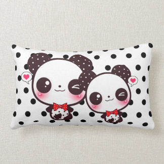 Kawaii-pandas op zwarte haarstaartstippen kussen