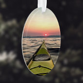 Kayak au coucher du soleil Ovale Acrylique ornemen