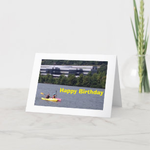 KAYAKERS PADDLE UIT OM TE ZEGGEN HAPPY BIRTHDAY KAART