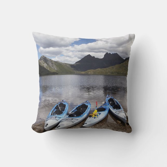 Kayaks, Cradle Mountain en Dove Lake, Cradle Kussen (Voorkant)