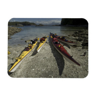 Kayaks op Dicebox Island, Broken Island Group, Magneet