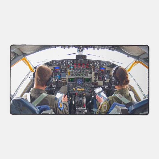 KC-135R STRATOTANKER COCKPIT BUREAUMAT (Voorkant)