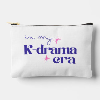 Kdrama Era Typography White Minimalistic Cosmetic Etui