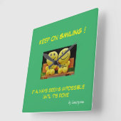 "Keep on smiling" vierkant wand Vierkante Klok (Hoek)