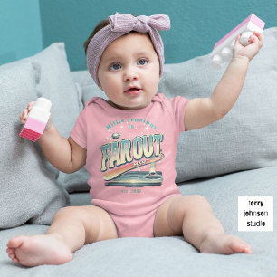 Keep On Truckin’ Retro 60s Gepersonaliseerd Roze Romper