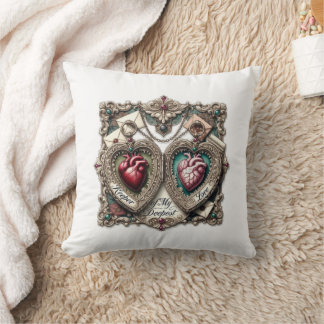 Keeper of My Deepest Love t-shirt with ornate Kussen