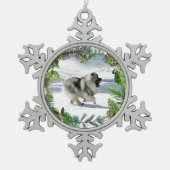 Kees courant dans la neige ornement de Noël (Devant)