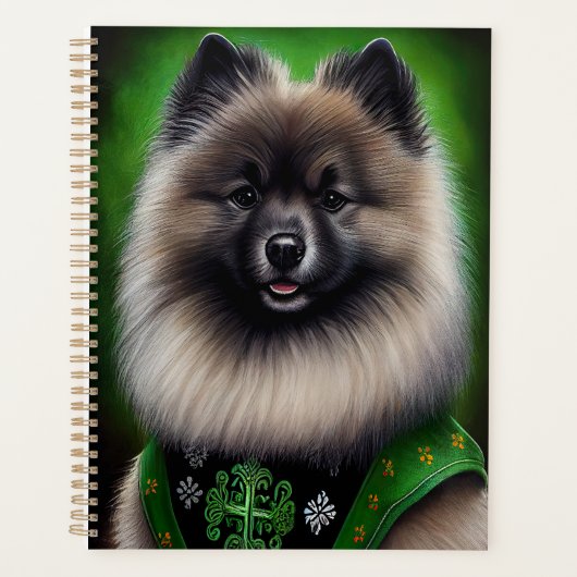 Keeshond Dog en tenue de jour St. Patrick (Devant)