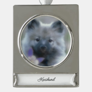 Keeshond en Columbine Verzilverd Banner Ornament