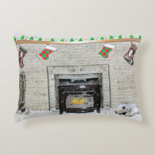 Keeshond met Kerstmis Puppy Dog met Fireplace Pain Accent Kussen