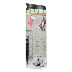 Keeshond met Kerstmis Puppy Dog met Fireplace Pain Thermosbeker