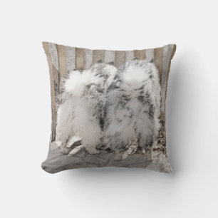 Keeshonds bij het schilderen van de poort - Oorspr Kussen