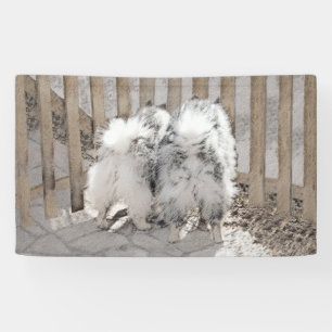 Keeshonds bij het schilderen van de poort - Oorspr Spandoek