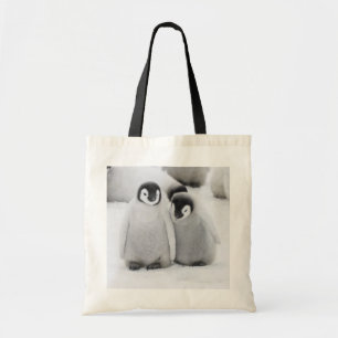 Keizerpinguïnkuikens op het ijs in Antarctica Tote Bag