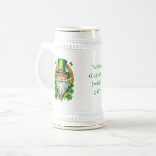 Keltisch symbool: hef het glas op het Smaragdgroen Bierpul